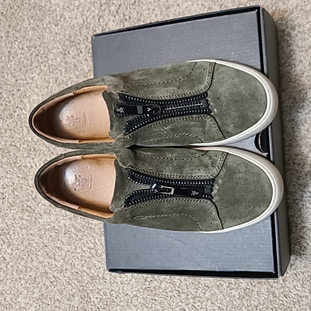 Frye leather soft green color size 8 - Picture 2 of 5